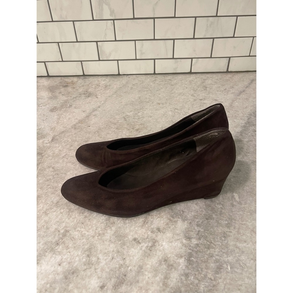 Stuart Weitzman Wedge Pump Womens 8 Narrow Brown Classic Suede Mid Heel - Picture 2 of 9
